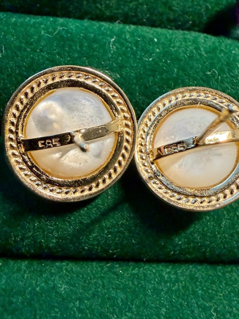 14K Yellow Gold Pearl Button Earrings 3.97g Rope Twist Vintage Style Studs - Picture 7 of 8